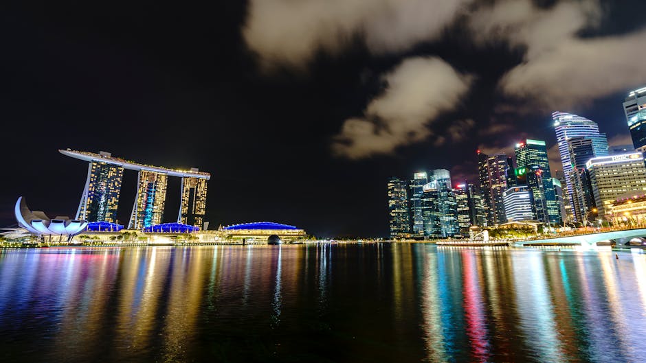 Marina Bay Singapur noche — comprar una eSIM antes de viajar